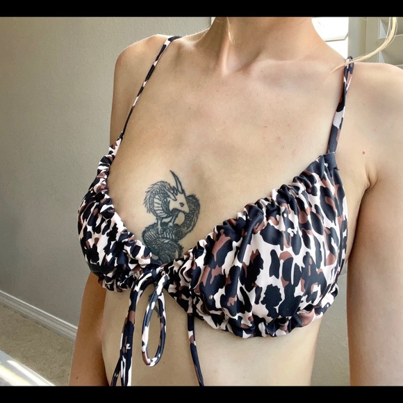 Cheetah SHEIN bikini top - Picture 1 of 2